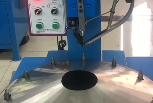 2023-3-10 什么是鉚釘機的實心鉚釘？實心鉚釘的應用范圍有哪些？.jpg